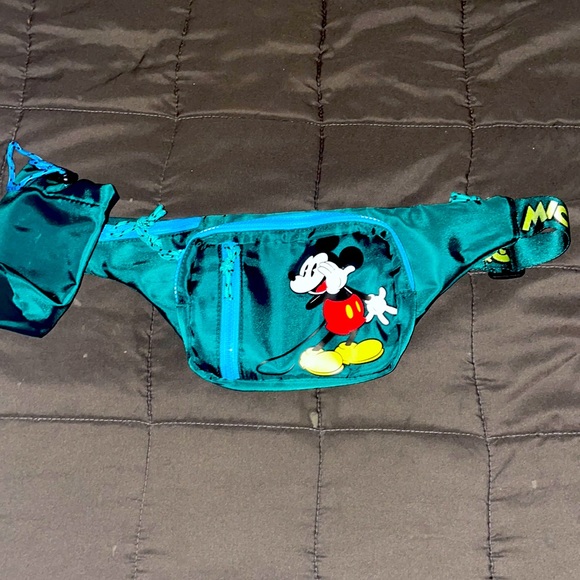 Disney Other Original Disney Fanny Pack Poshmark